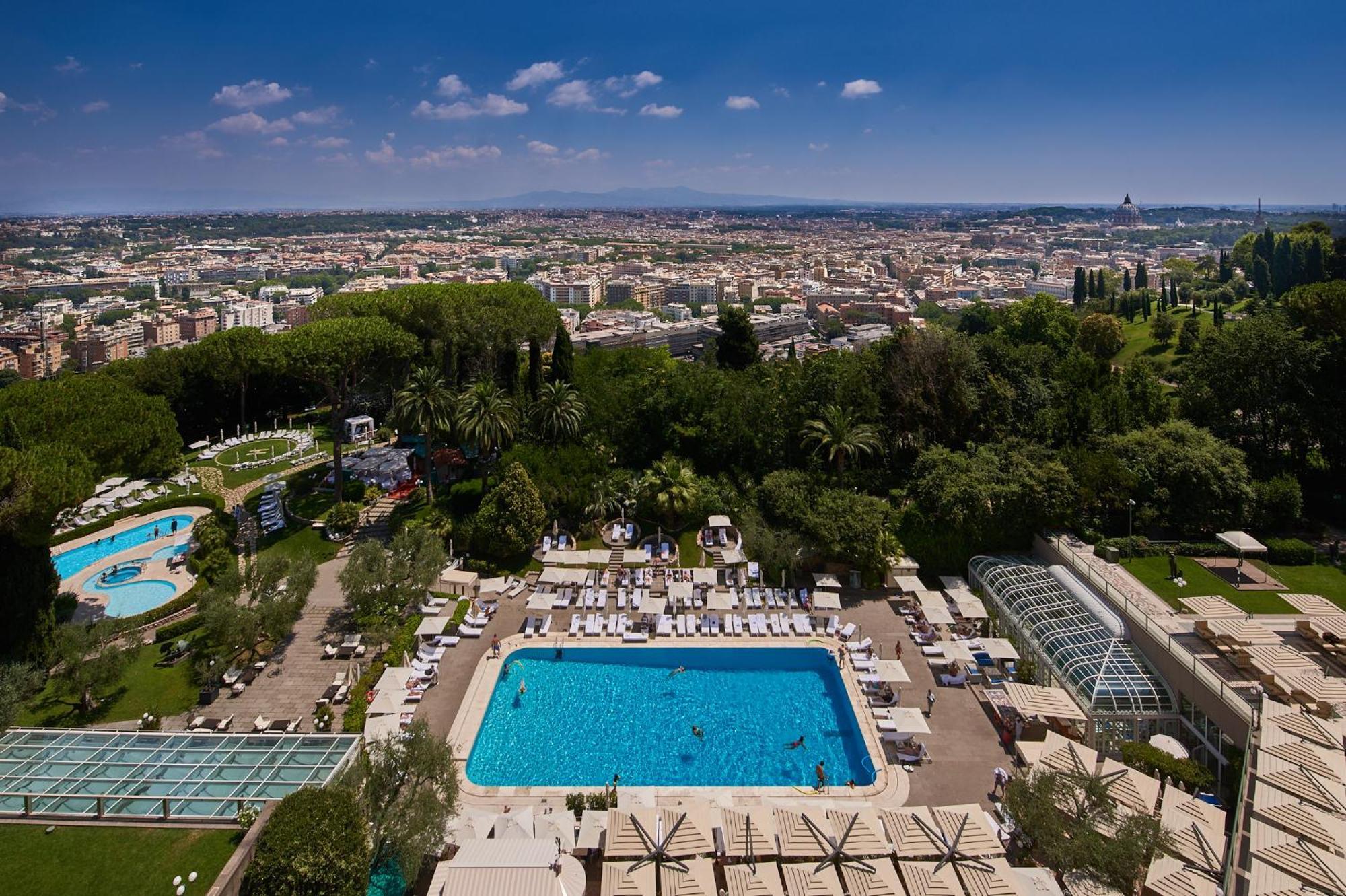 Premium King Room City View