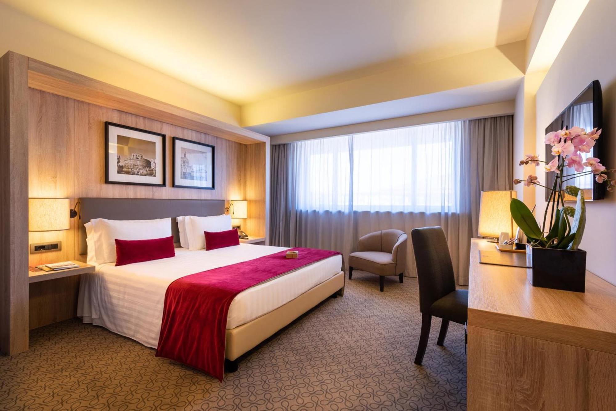 Deluxe Double or Twin Room,155573201:JPEG